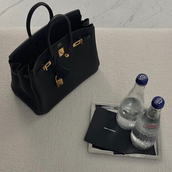 Simplicity, but radiates refinement. - Picture 5 of 6